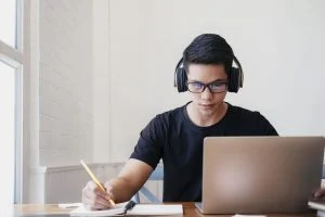ưu và nhược điểm của học pte online