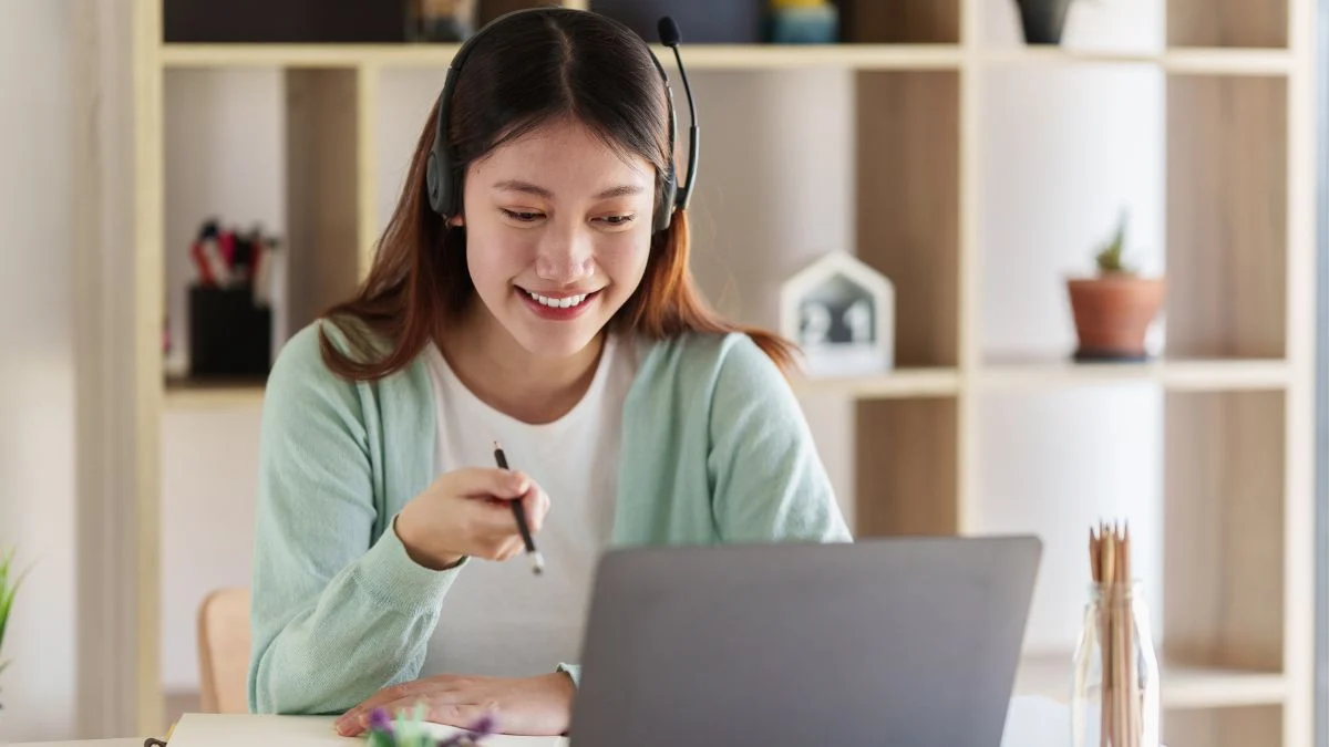 phần thi pte listening fill in the blanks