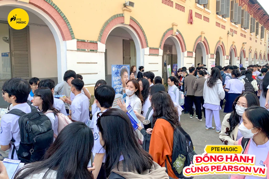 PTE đến với học sinh trường Marie Curie