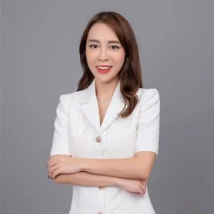 MONI VUONG
